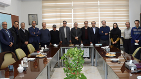 حضور رئیس دانشگاه در جمع استادان دانشکده شیمی